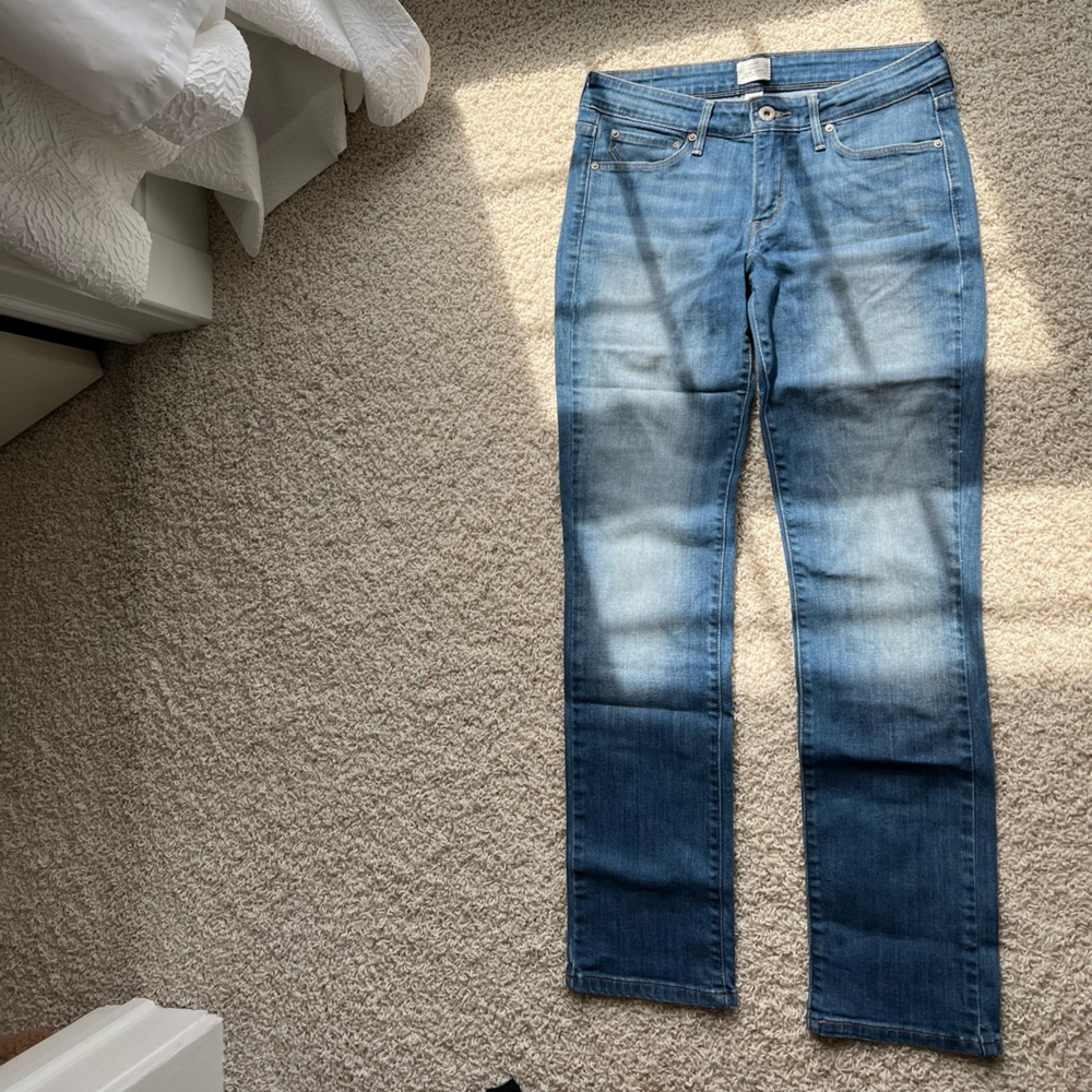 Levi’s Straight Leg Jean